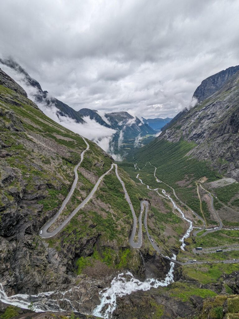 Andalsnes – Kristiansund: Fjorde und Meer